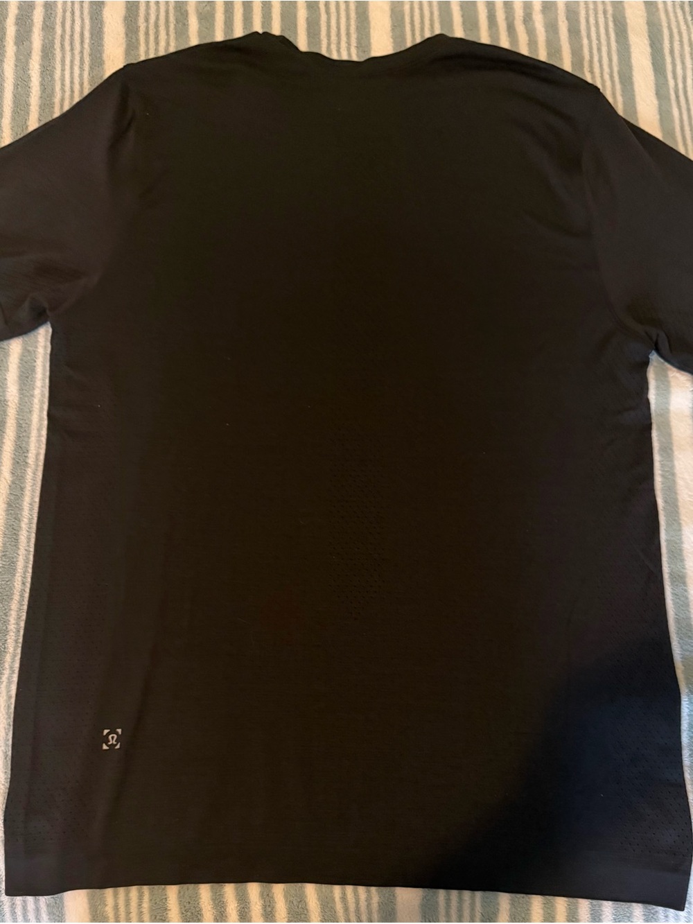 lululemon athletica Black Short-Sleeve Performance Tee